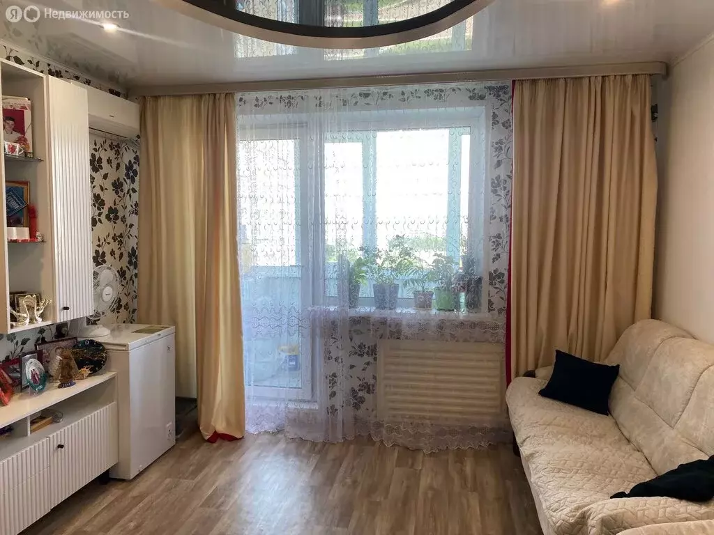 3-комнатная квартира: Ишимбай, Стахановская улица, 18 (68.6 м) - Фото 1