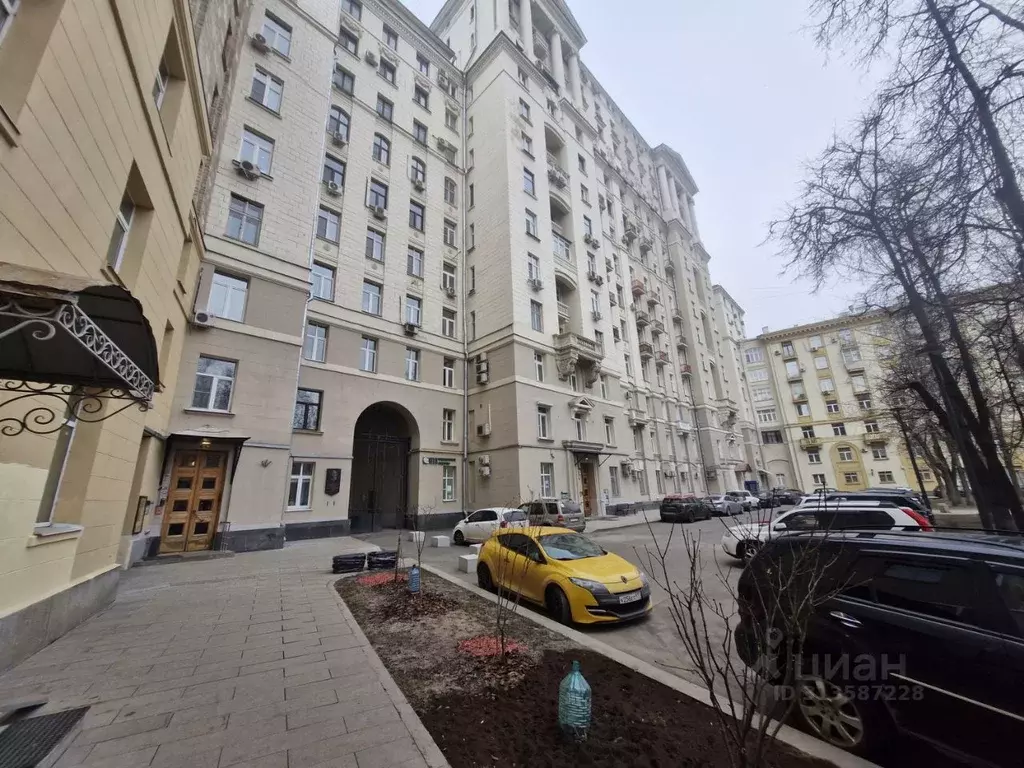 3-к кв. Москва наб. Тараса Шевченко, 5 (71.4 м) - Фото 0