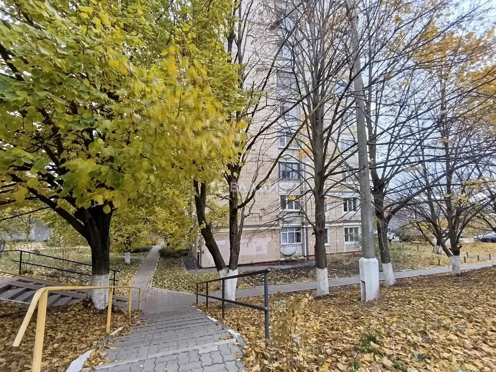 3-к кв. Белгородская область, Белгород 10-й мкр, ул. 60 лет Октября, ... - Фото 1