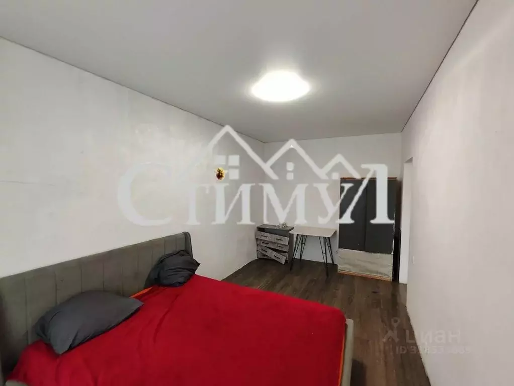2-к кв. Хакасия, Усть-Абакан рп ул. Урицкого, 4А (58.0 м) - Фото 1