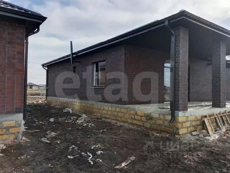 Дом в Ставропольский край, Михайловск Шпаковский район, ул. Андрея ... - Фото 2