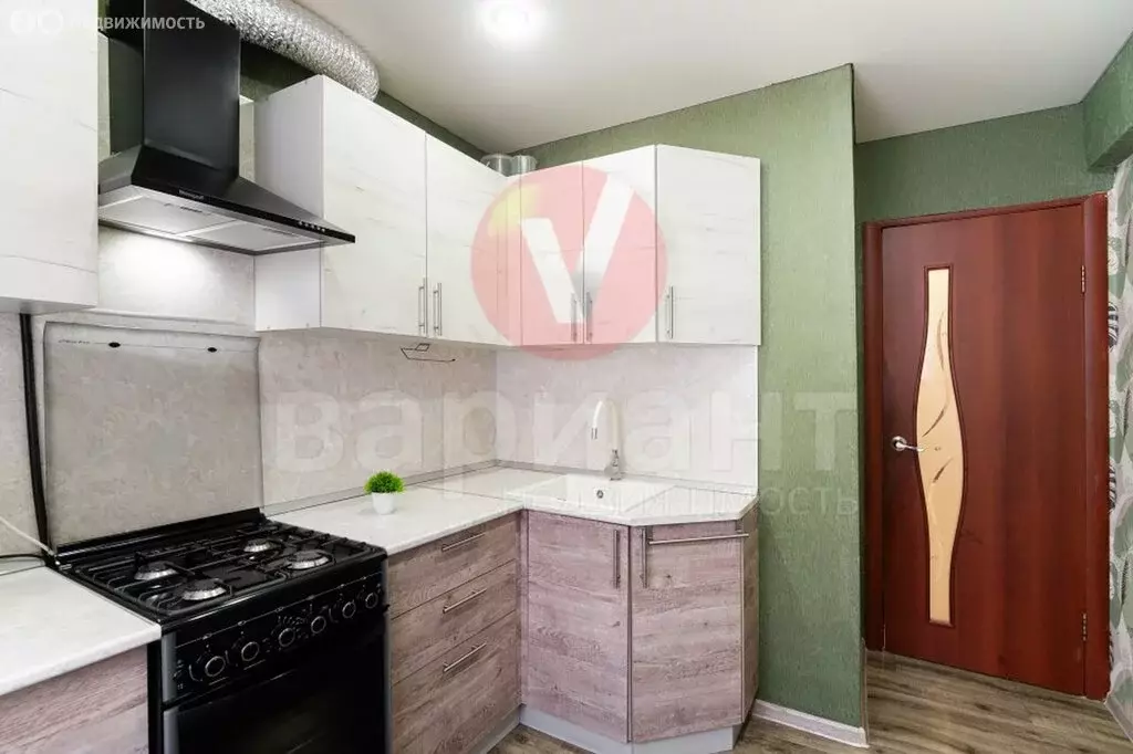 2-комнатная квартира: Омск, микрорайон Городок Нефтяников, улица 20-го ... - Фото 2