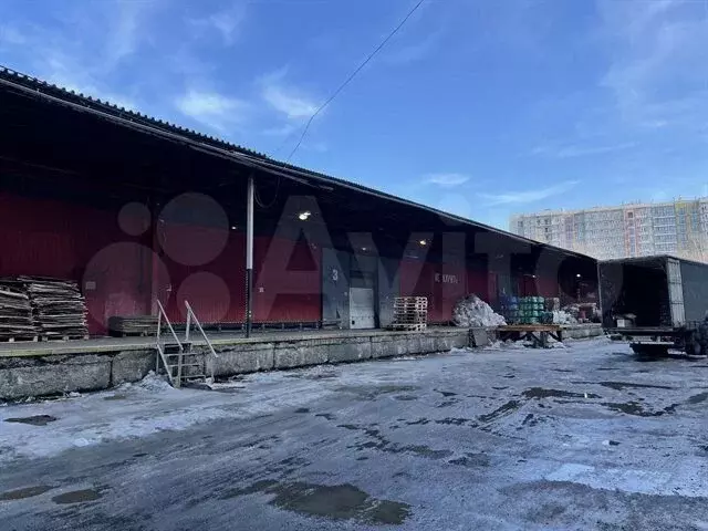 Склад с пандусом 750 м в городе - Фото 0