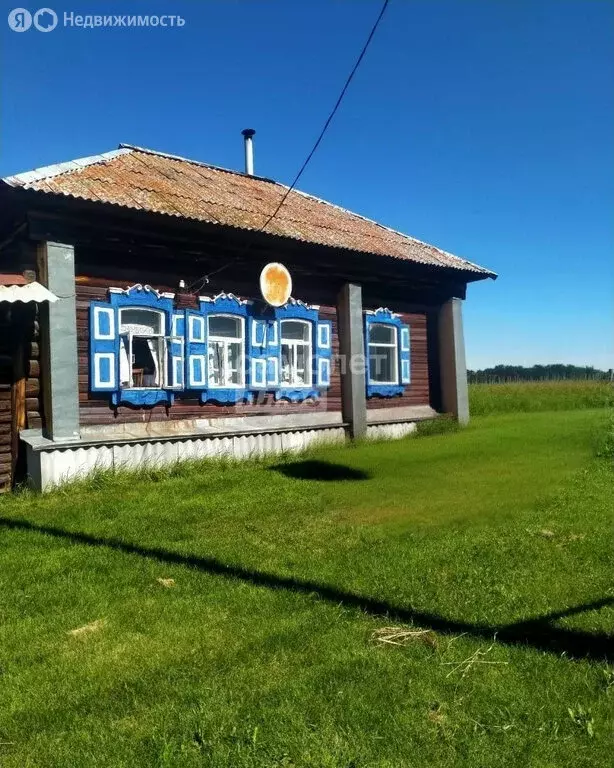 Дом в Свердловская область, Каменский муниципальный округ, деревня ... - Фото 1