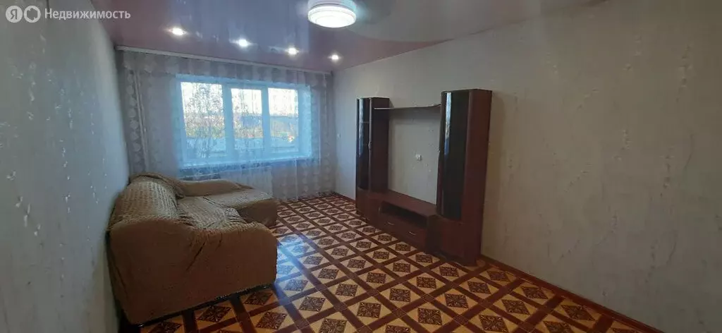 3-комнатная квартира: Новопышминское, улица Ильича, 16 (68.1 м) - Фото 0