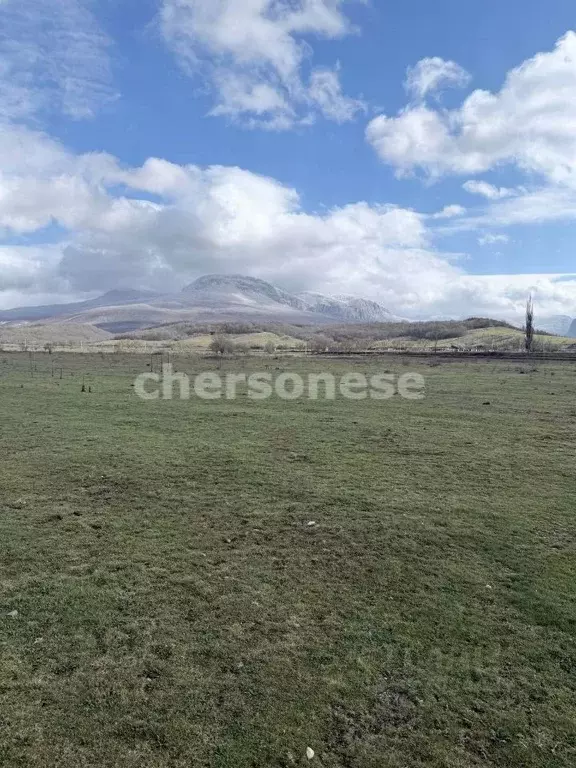 Участок в Крым, Бахчисарайский район, Голубинское с/пос, с. Аромат ул. ... - Фото 2