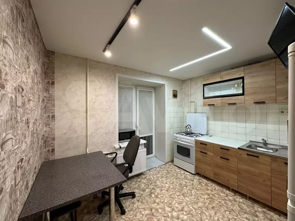 2-к. квартира, 48 м, 4/9 эт. - Фото 0