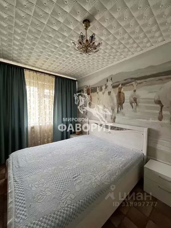 3-к кв. Оренбургская область, Орск Новый город мкр, ул. Ленинского ... - Фото 0