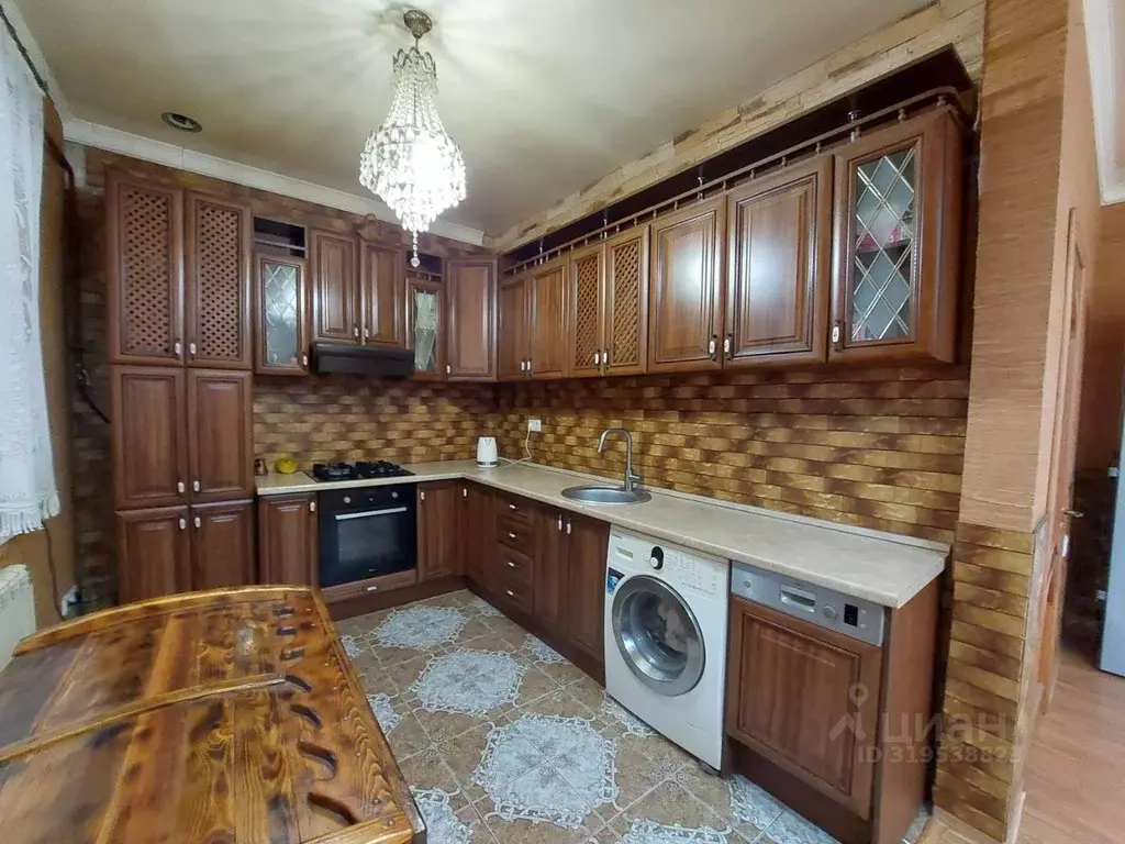 Дом в Омская область, Таврический район, с. Сосновское Октябрьская ... - Фото 2