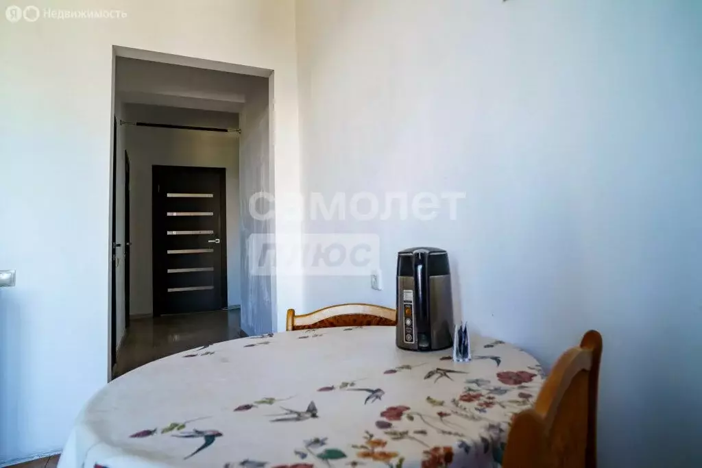 3-комнатная квартира: Уфа, улица Октябрьской Революции, 54 (88.7 м) - Фото 2