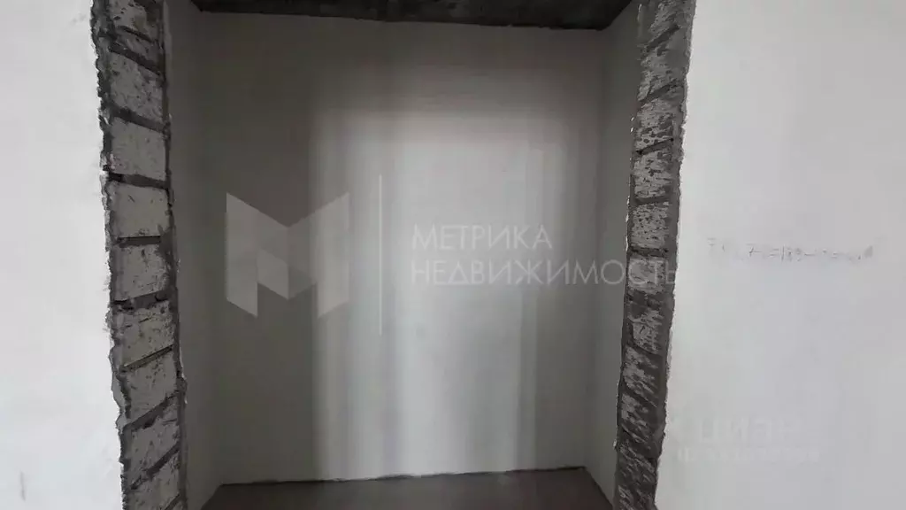 3-к кв. Тюменская область, Тюмень ул. 50 лет Октября, 75к4 (94.0 м) - Фото 1