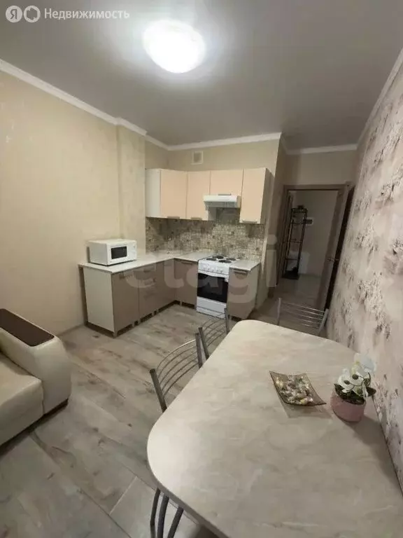 1-комнатная квартира: Белгород, улица Есенина, 9к2 (47.8 м) - Фото 2