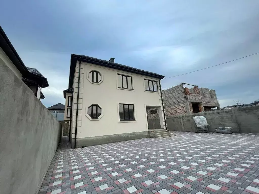 Дом в Кабардино-Балкария, Нальчик ул. Убыхская, 5 (176 м) - Фото 1
