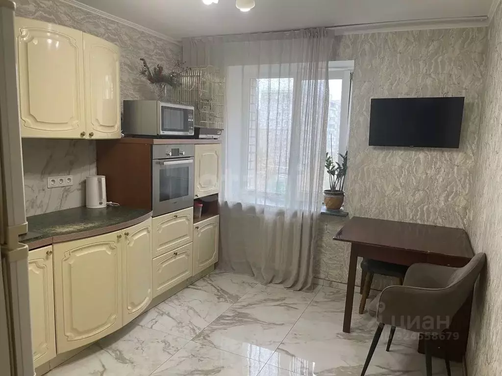 3-к кв. Саратовская область, Саратов ул. Имени Н.В. Гоголя, 130 (82.4 ... - Фото 1