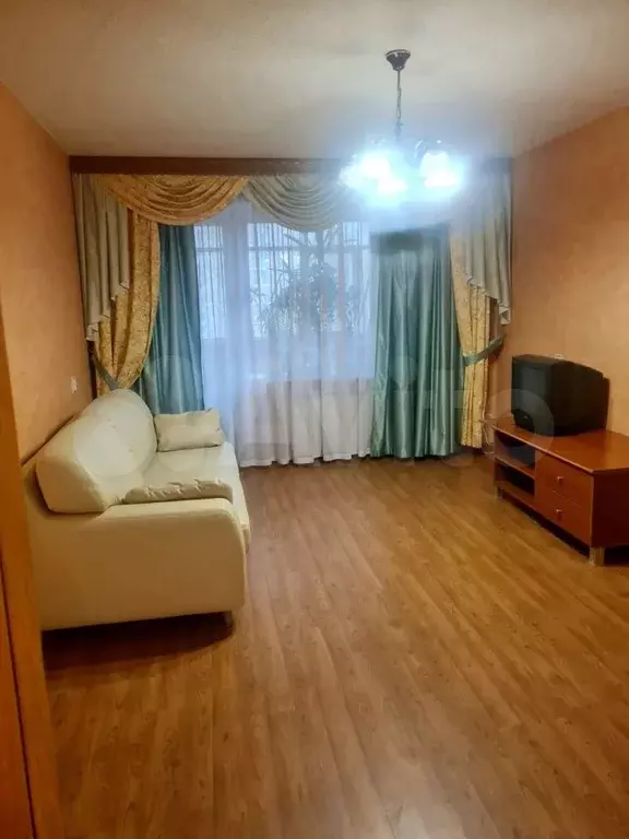 3-к. квартира, 70 м, 2/5 эт. - Фото 1