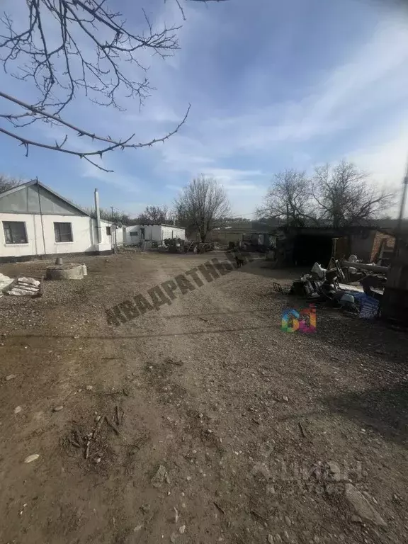 Дом в Калмыкия, Целинный район, с. Троицкое ул. Деликова, 25 (68 м) - Фото 1