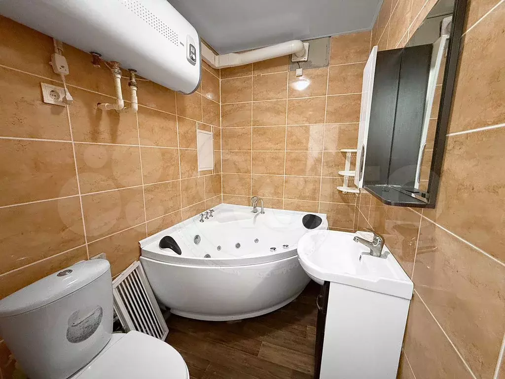 2-к. квартира, 46 м, 1/3 эт. - Фото 0