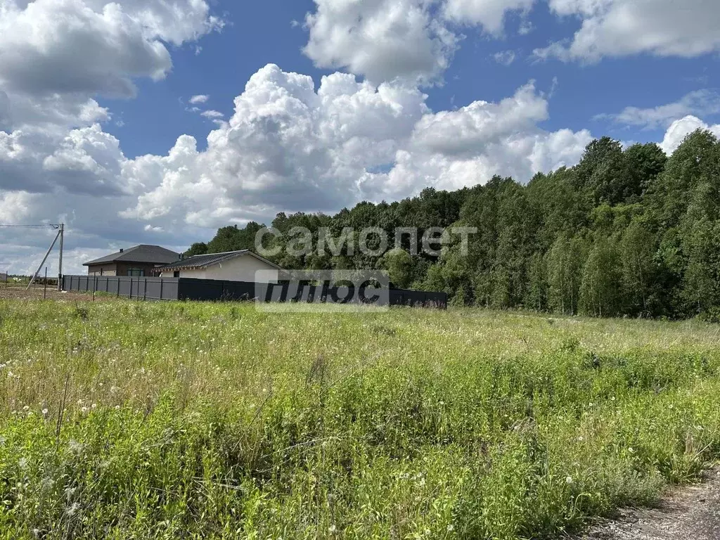 Участок в Калужская область, Совхоз Боровский с/пос, д. Уваровское  ... - Фото 1