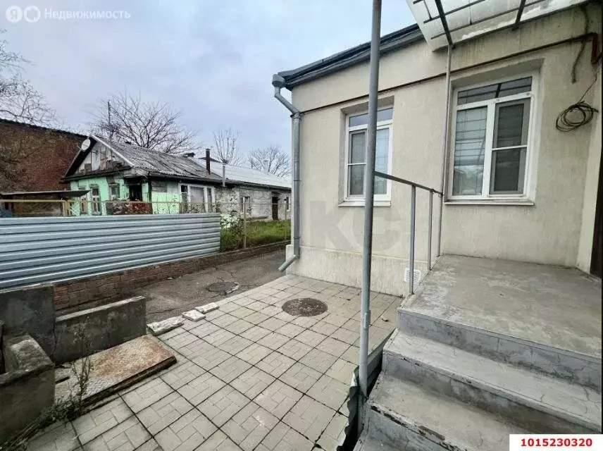 3-комнатная квартира: Краснодар, микрорайон Центральный, улица имени ... - Фото 1