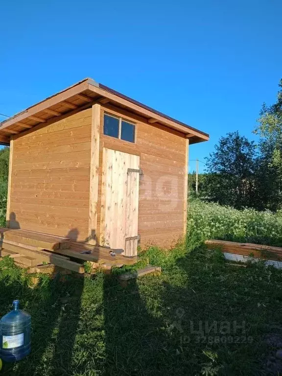 Участок в Ленинградская область, Ломоносовский район, Лопухинское ... - Фото 0