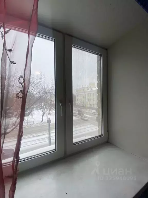 Комната Свердловская область, Екатеринбург ул. 8 Марта, 92 (11.2 м) - Фото 2