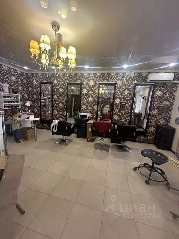 Торговая площадь в Адыгея, Тахтамукайский район, Старобжегокайское ... - Фото 2