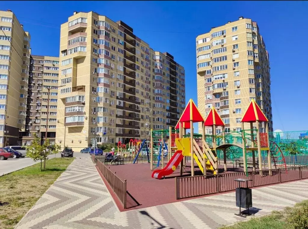 2-к кв. Краснодарский край, Анапа Крестьянская ул., 27к6 (67.4 м) - Фото 0