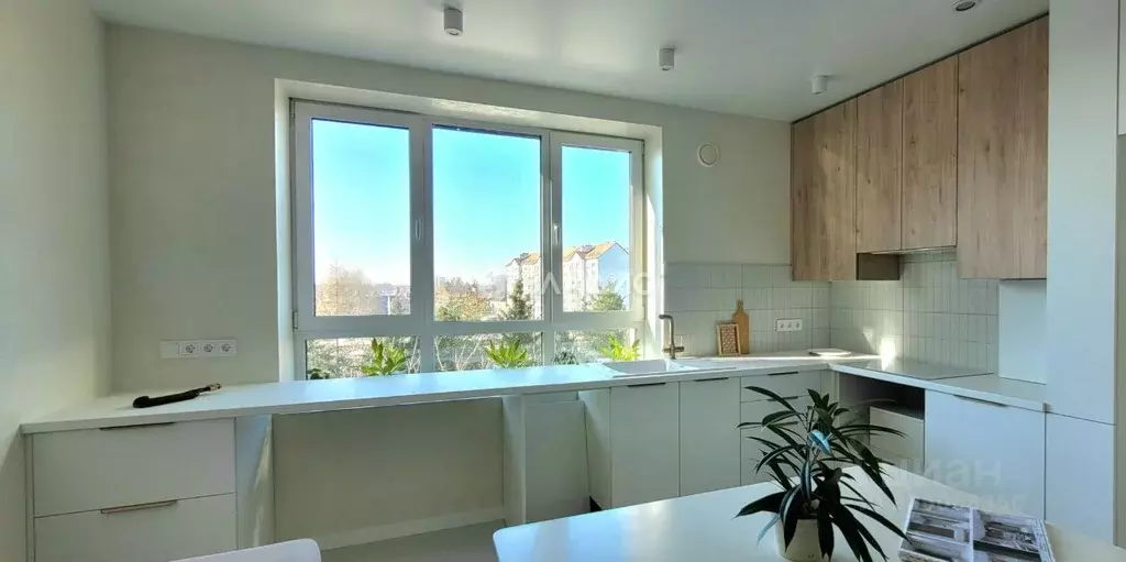 3-к кв. Калининградская область, Калининград Арсенальная ул., 29к5 ... - Фото 1