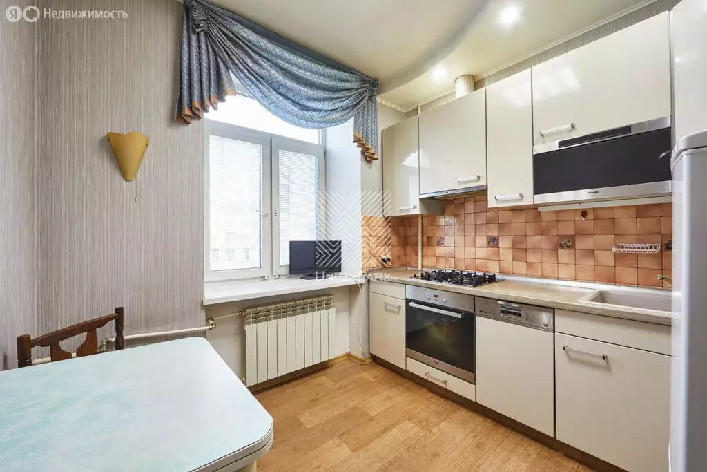 3-комнатная квартира: Челябинск, улица Доватора, 19 (79.3 м) - Фото 1