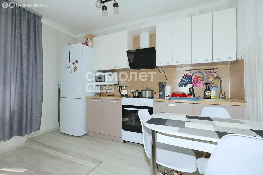 Квартира-студия: Кемерово, 3-й Иланский переулок, 7А (27.7 м) - Фото 1