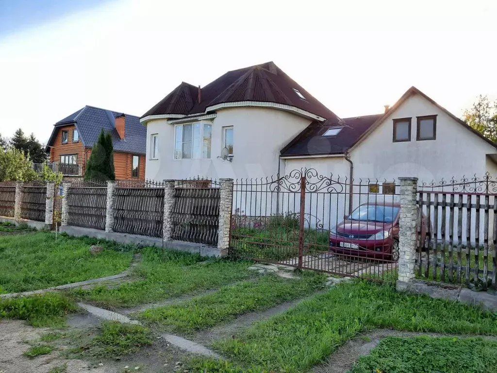 Дом 302 м на участке 15 сот. - Фото 0