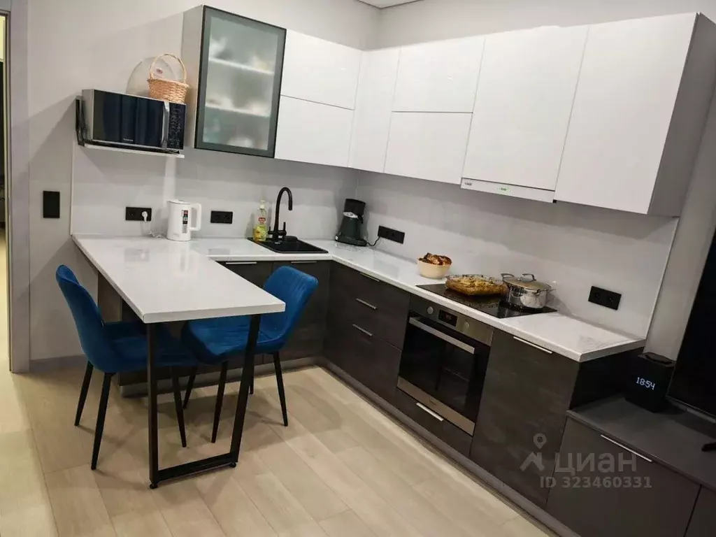 2-к кв. Белгородская область, Старый Оскол Макаренко мкр, 41 (64.0 м) - Фото 2