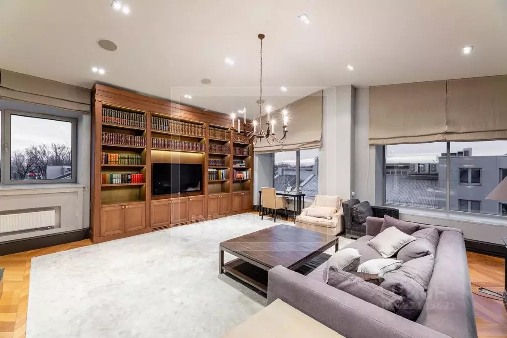 6-к кв. Москва Таманская ул., 7 (600.0 м) - Фото 1