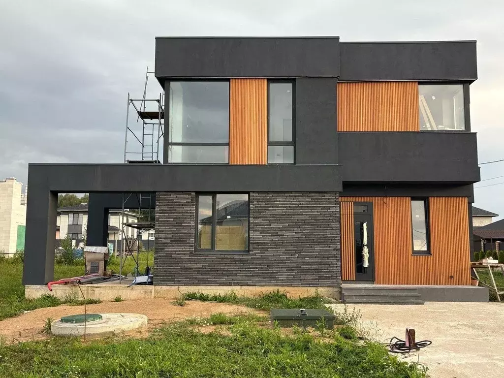 Дом в Москва № 154 кв-л, 69 (190 м) - Фото 1