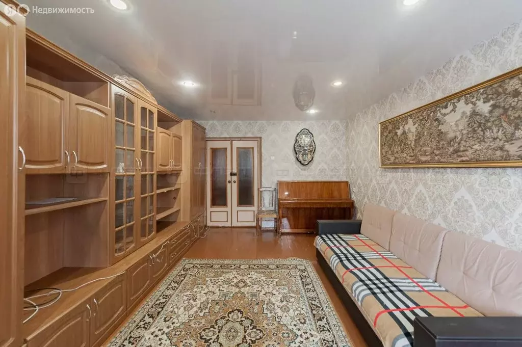 3-комнатная квартира: Казань, улица Латышских Стрелков, 1/38 (61.8 м) - Фото 1