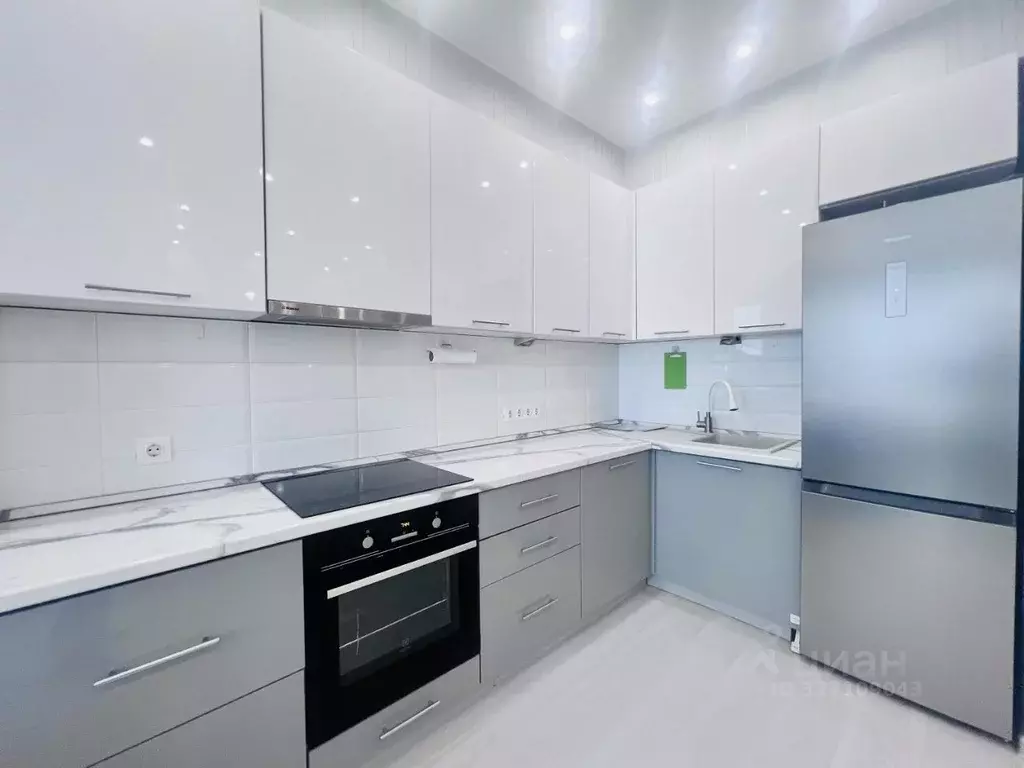 2-к кв. Татарстан, Казань Петербургская ул., 64 (55.0 м) - Фото 1