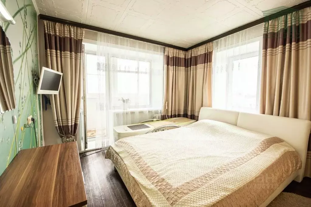 4-к кв. Хабаровский край, Хабаровск Ленинградская ул., 87 (76.0 м) - Фото 0