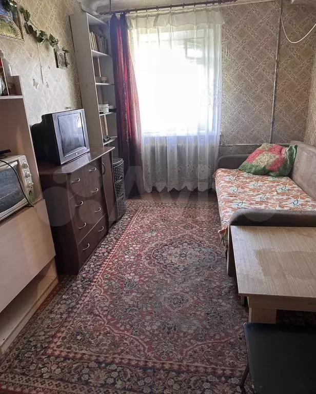 Комната 12 м в 3-к., 4/4 эт. - Фото 1