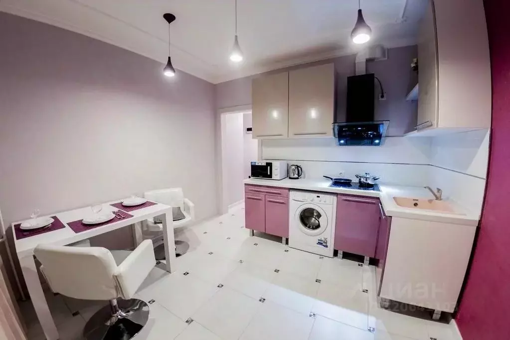 1-к кв. Оренбургская область, Оренбург ул. Чкалова, 51/1 (45.0 м) - Фото 1