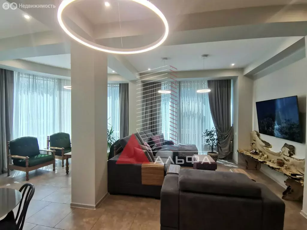 2-комнатная квартира: Евпатория, улица Полупанова, 27А (87 м) - Фото 1