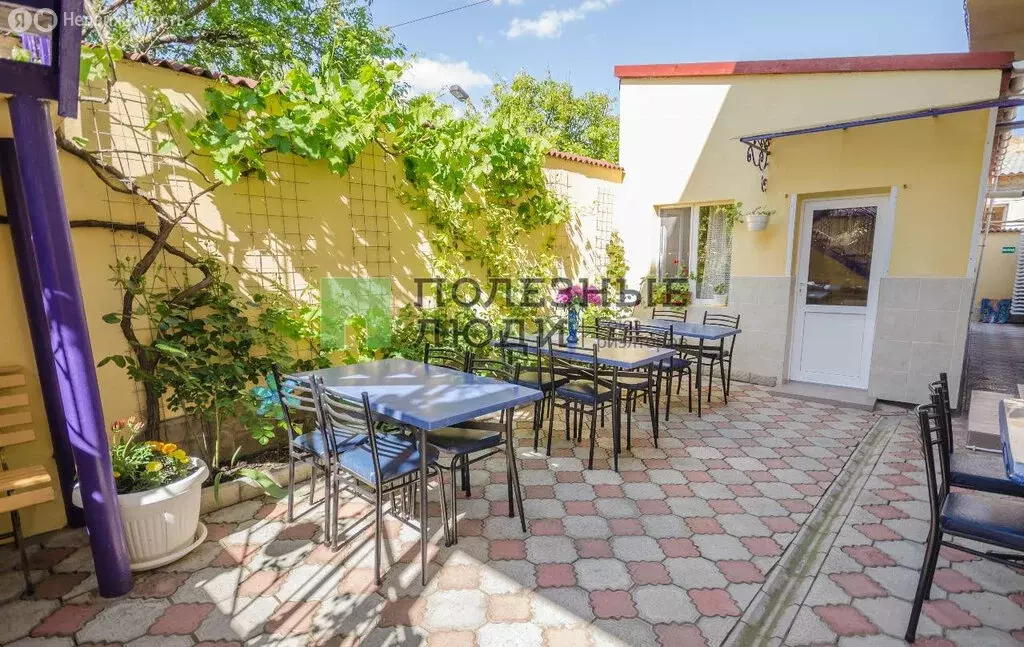 Дом в Евпатория, Симферопольская улица, 69А (240 м) - Фото 2