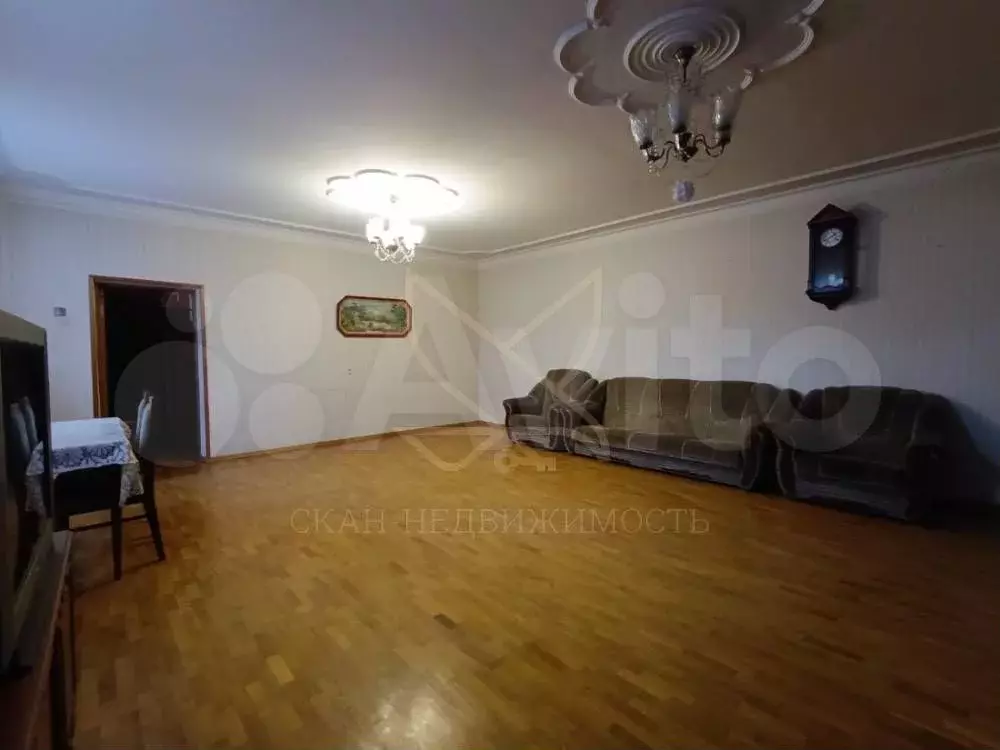 Дом 235,3 м на участке 8,4 сот. - Фото 1
