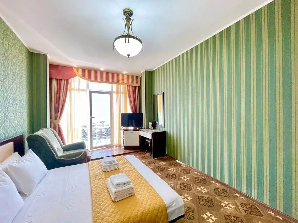 2-к кв. Крым, Алушта муниципальный округ, пос. Утес ул. Гагариной, ... - Фото 2