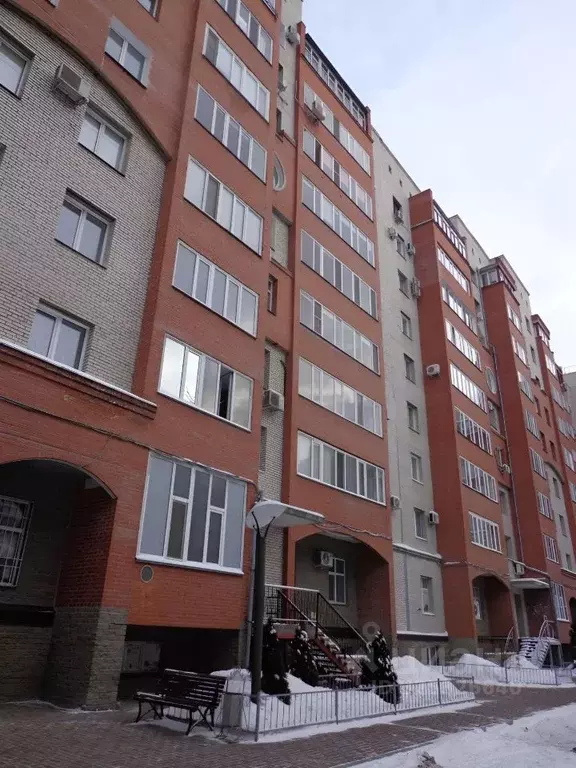 2-к кв. Омская область, Омск Учебная ул., 152 (67.3 м) - Фото 1