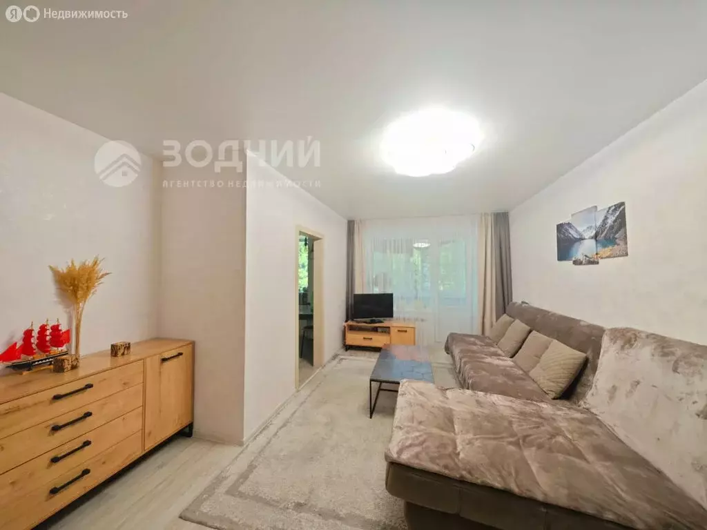 2-комнатная квартира: Канаш, улица Разина, 8 (44.2 м) - Фото 0