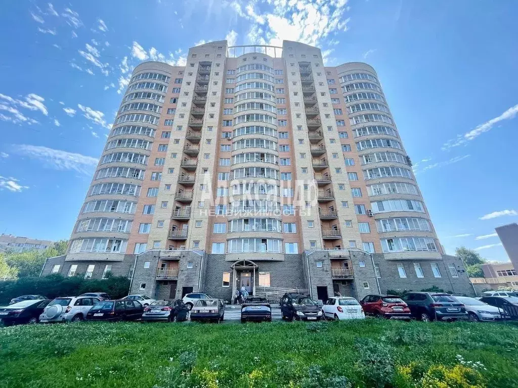 4-к кв. Санкт-Петербург ул. Нахимова, 3к2 (113.7 м) - Фото 0