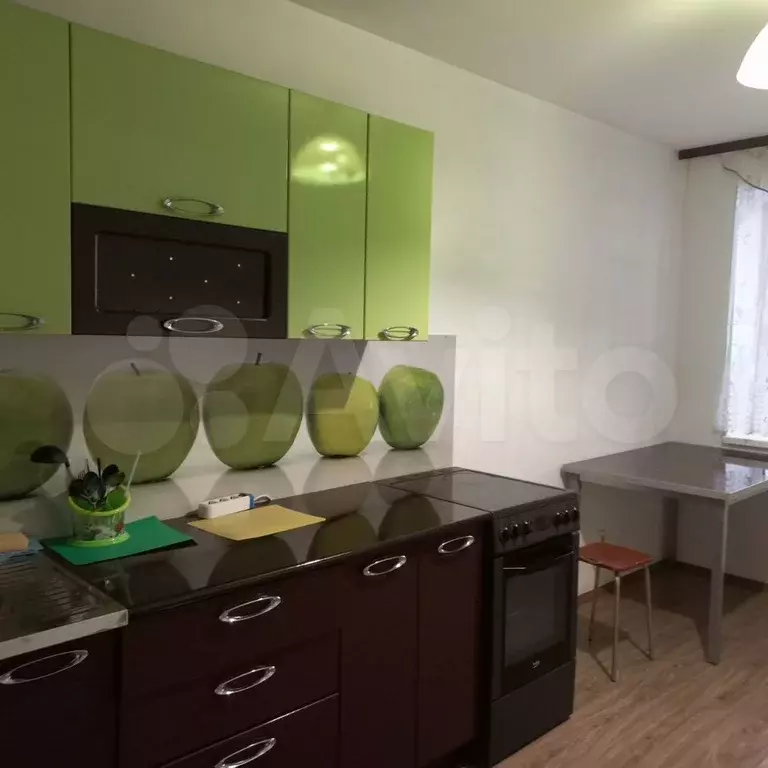 2-к. квартира, 60 м, 2/9 эт. - Фото 1