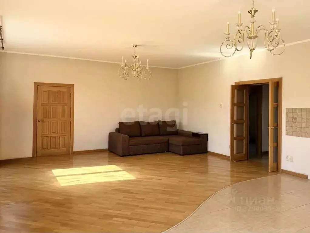 Дом в Белгородская область, Белгород пер. 2-й Тополиный, 8 (150 м) - Фото 1