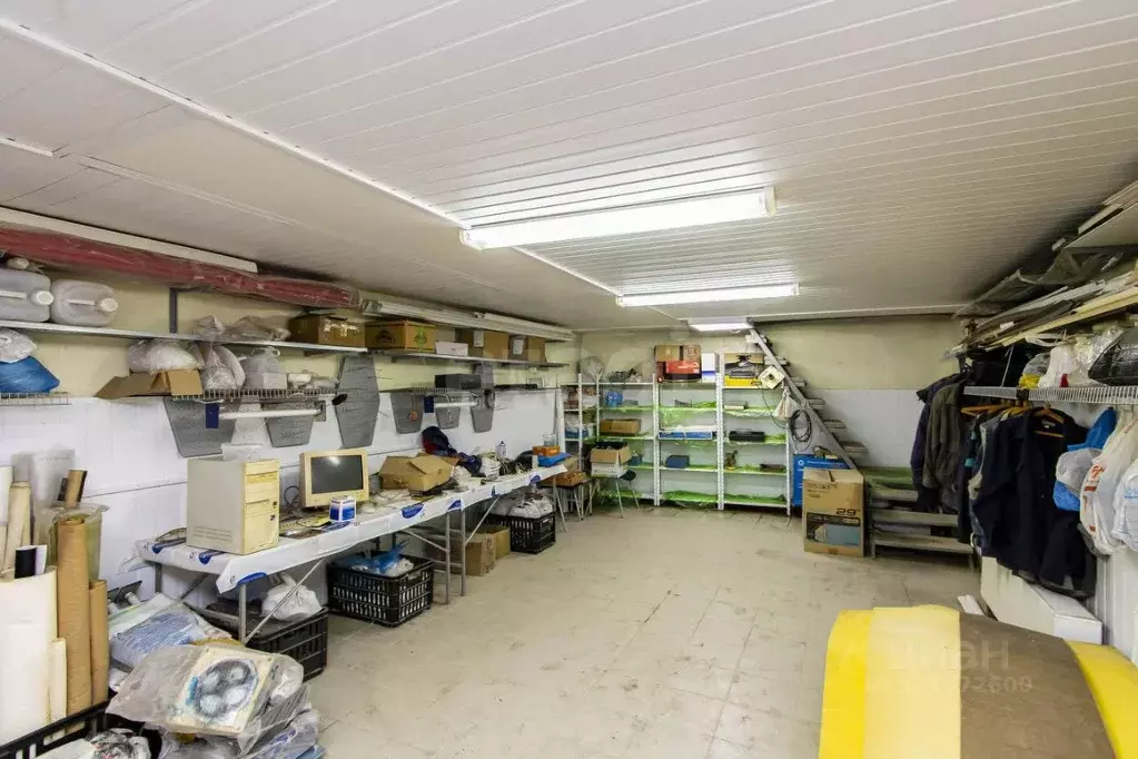 Склад в Тюменская область, Тюмень ул. 50 лет Октября, 184А (177 м) - Фото 1