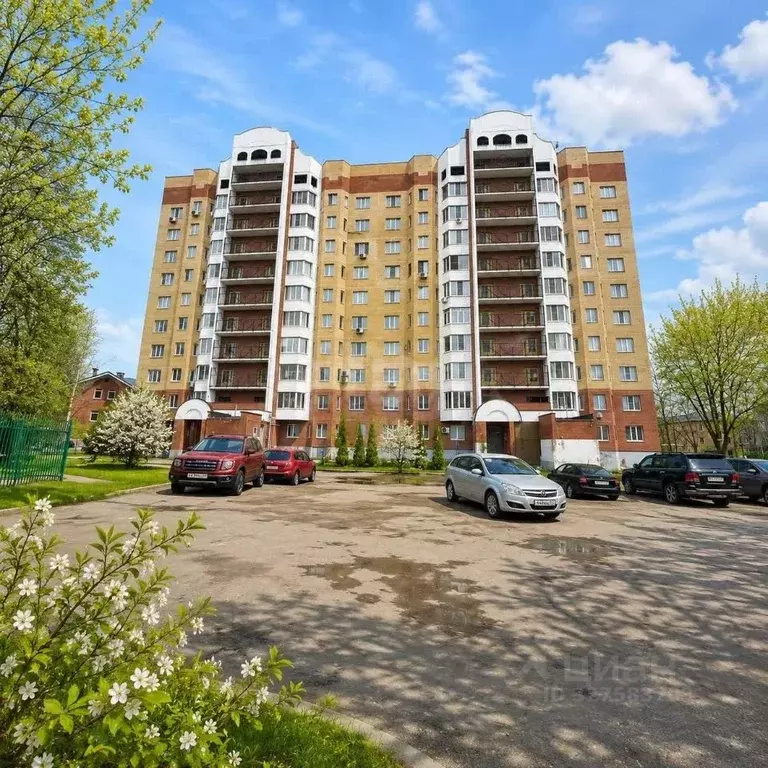 2-к кв. Смоленская область, Вязьма ул. Маяковского, 5 (66.3 м) - Фото 1